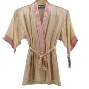 NWT Vintage Etienne Satin Cream Robe Floral Embroidery Belted Short Sleeve M